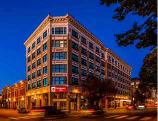 Best Western Plus - Carlton Plaza